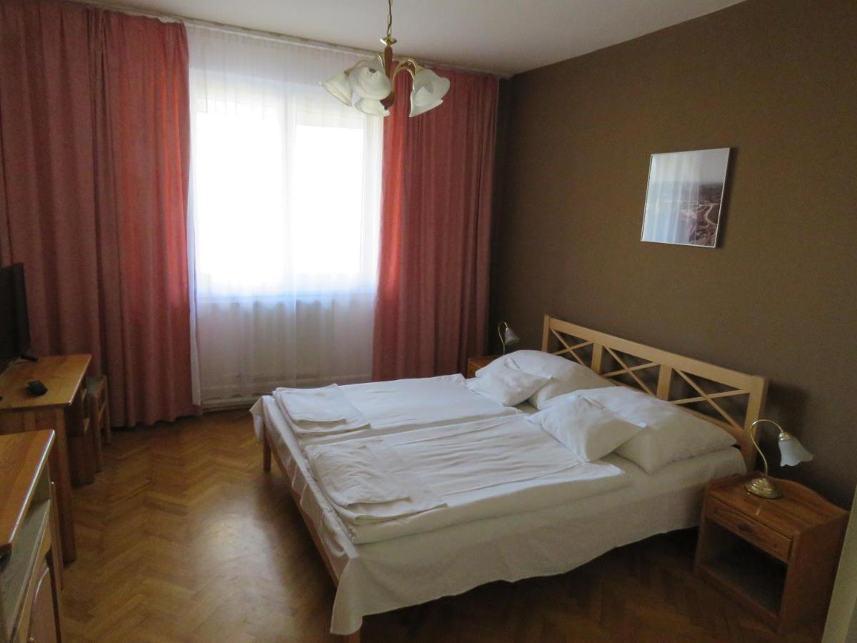 Thermal Apartmanhaz Komárom Екстериор снимка