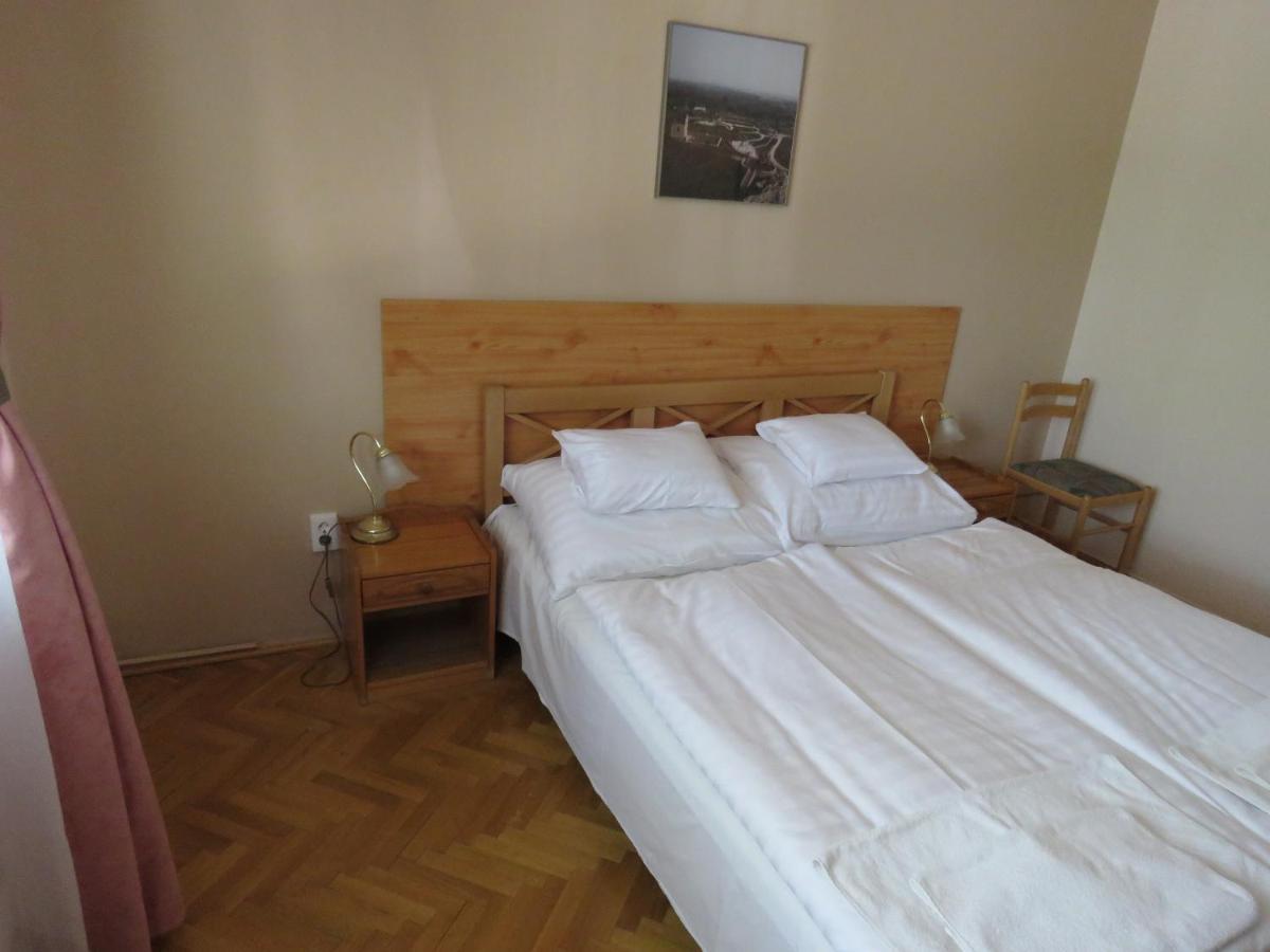 Thermal Apartmanhaz Komárom Екстериор снимка
