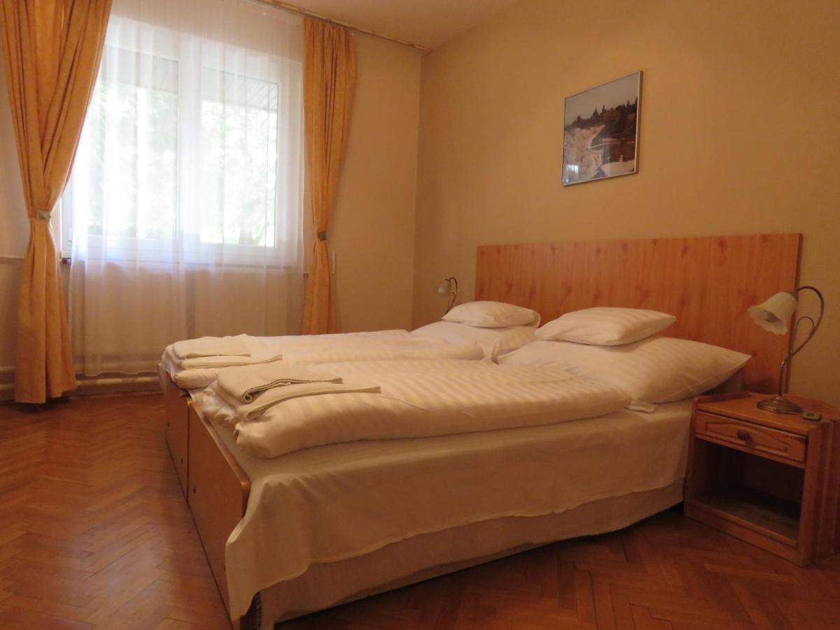 Thermal Apartmanhaz Komárom Екстериор снимка